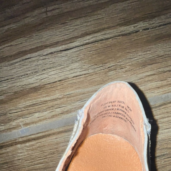 Olukai Pueo Perf ballet flat - Picture 3 of 3